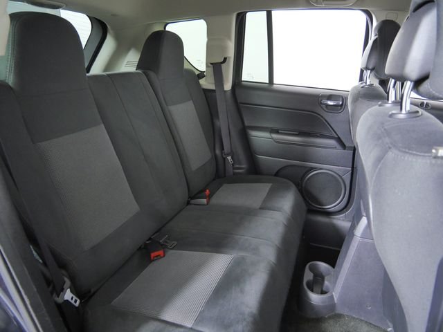 Used 2015 Gray Jeep Altitude image 14