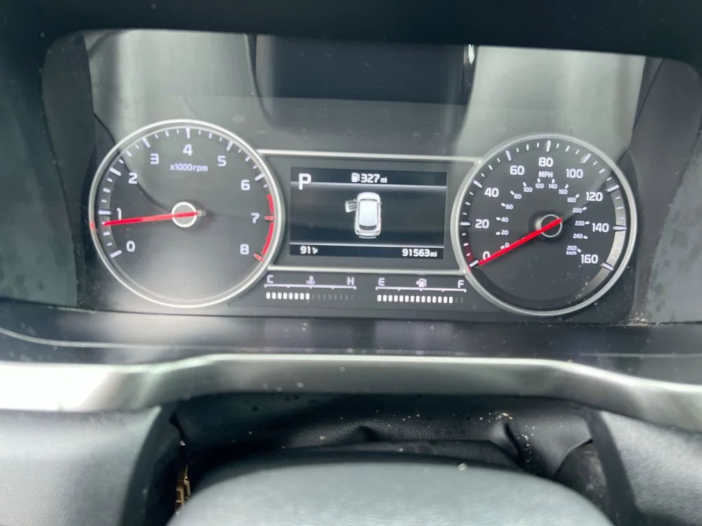 Used 2022 Gray Kia LX image 10