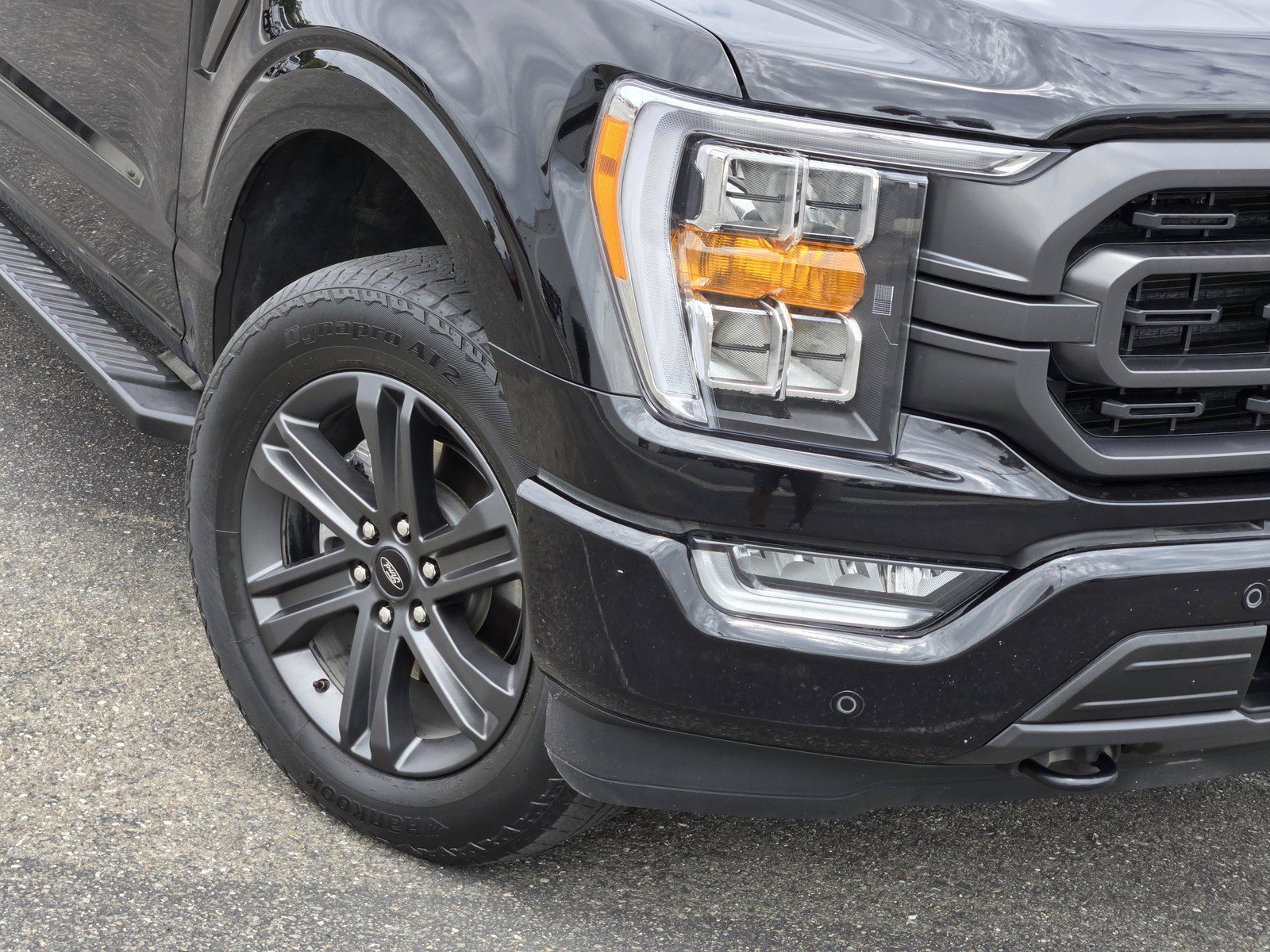 Used 2023 Black Ford  image 9