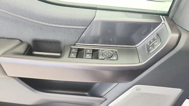 New 2026 Star White Metallic Tri-Coat Ford Lariat® image 43
