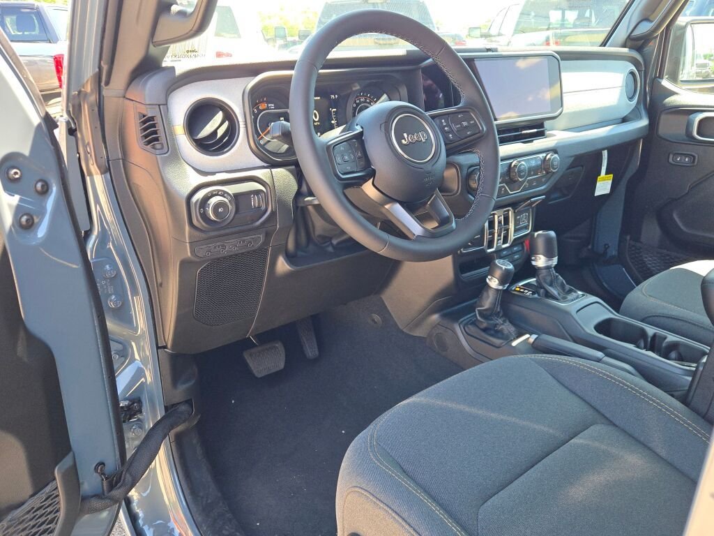 New 2026 Anvil Clear-Coat Exterior Paint Jeep Sport S image 20