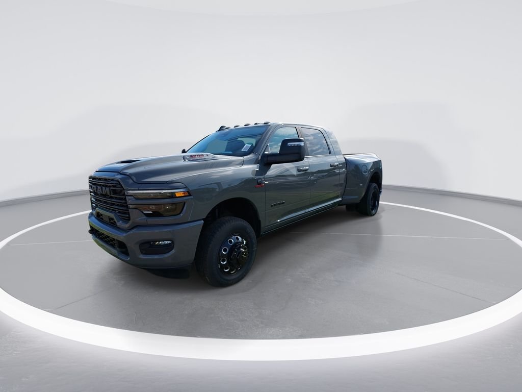 New 2026 Ceramic Gray Clear-Coat Exterior Paint RAM Laramie image 4