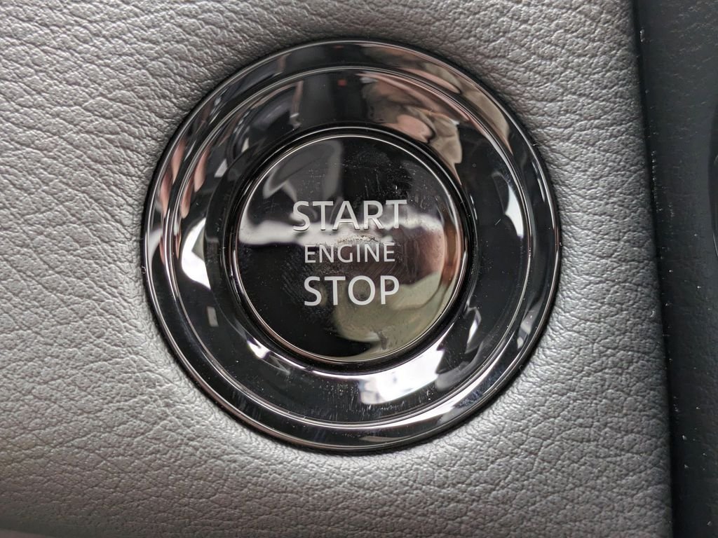 2025 Nissan Armada SL - Photo 28