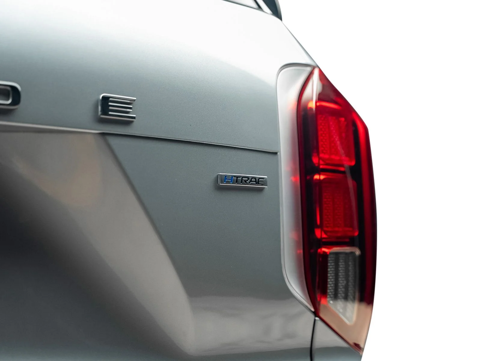 Used 2020 Silver Hyundai Limited image 15
