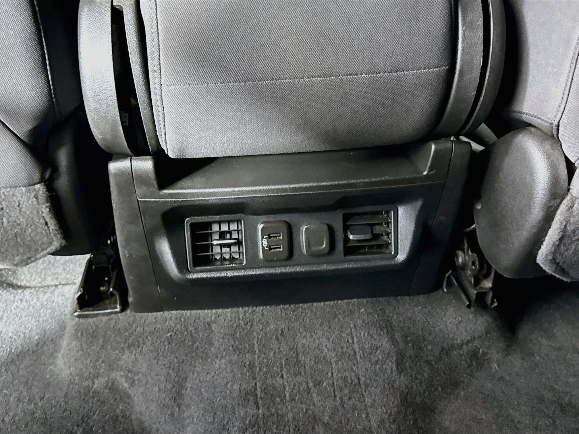 Used 2020 BLACK Chevrolet LT image 27