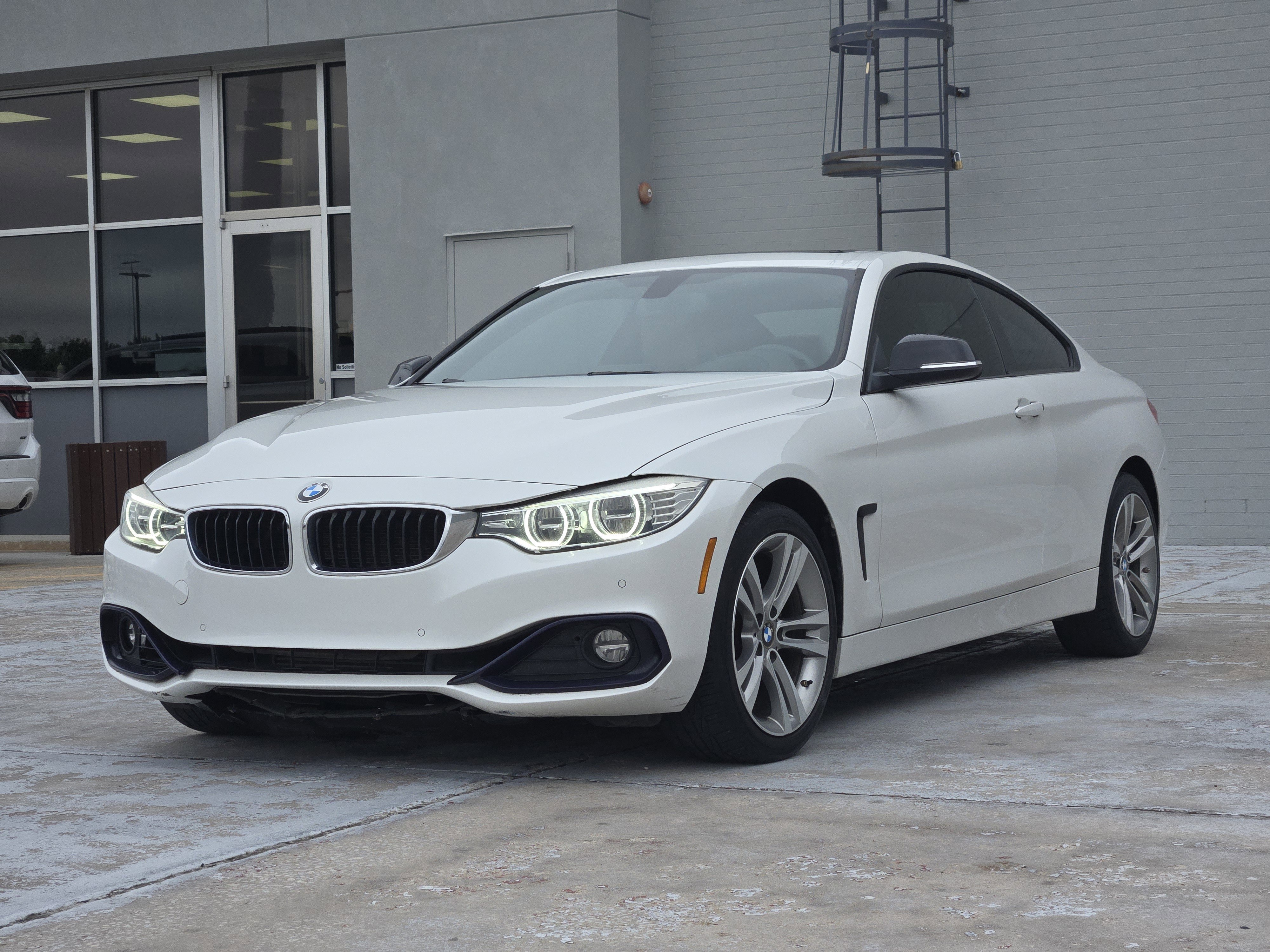 Used 2015 White BMW 428i xDrive image 3