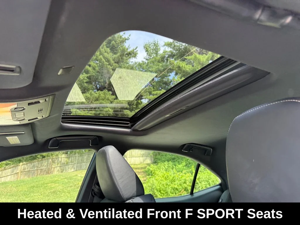 Used 2019 White Lexus 300 image 24