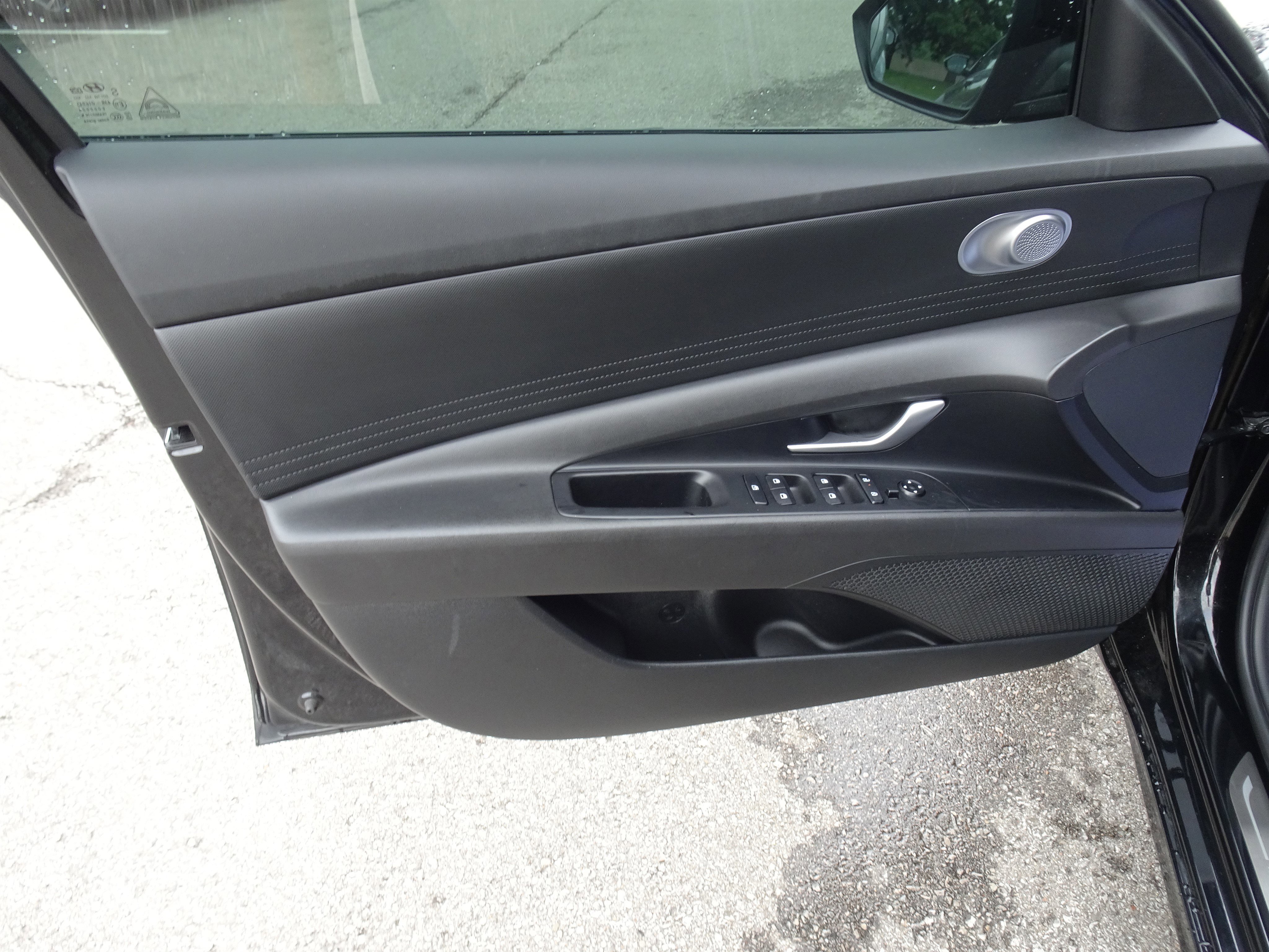 Certified Used 2024 Abyss Black Hyundai SE image 11