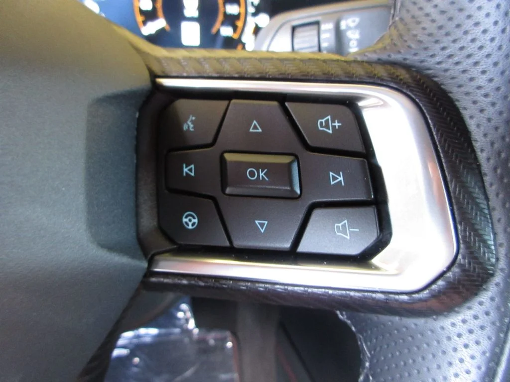 Certified Used 2024 Gray Metallic Ford GT Premium image 18
