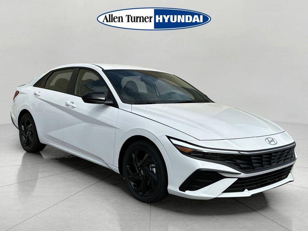 New 2026 Serenity White Hyundai SEL Sport image 2