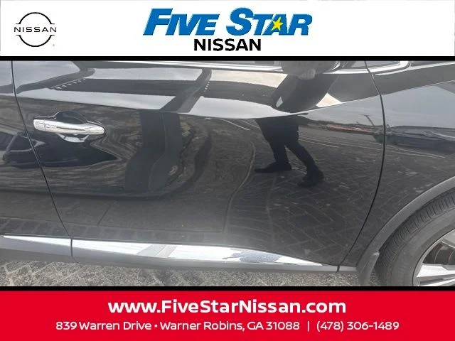Used 2024 Black Nissan Platinum image 6