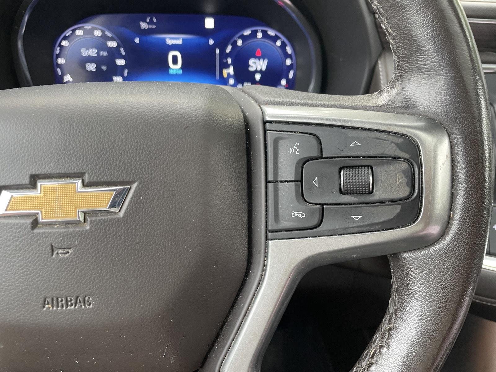 Used 2022 Iridescent Pearl Tricoat Chevrolet LT image 15