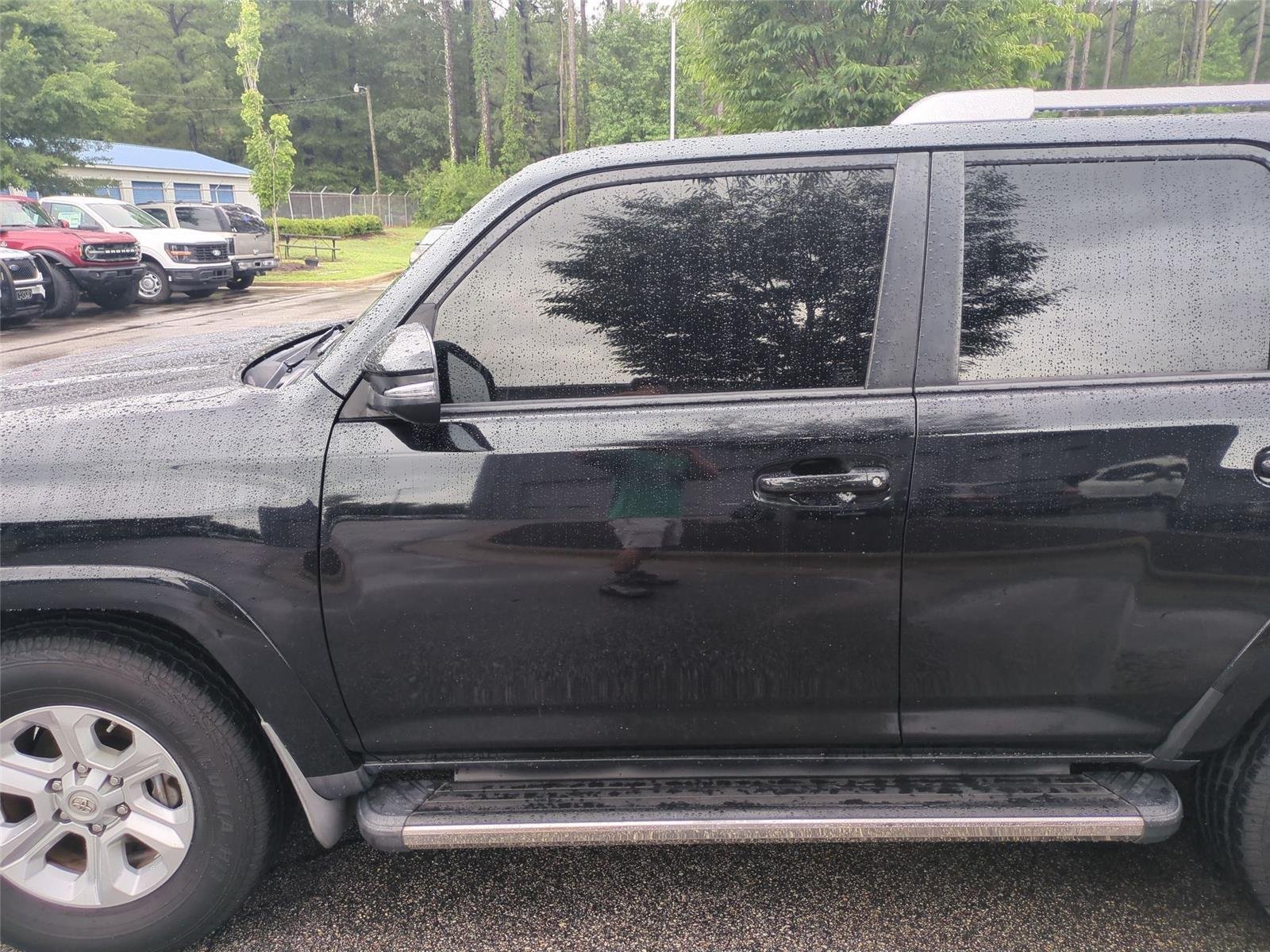 Used 2016 Midnight Black Metallic Toyota SR5 Premium image 15