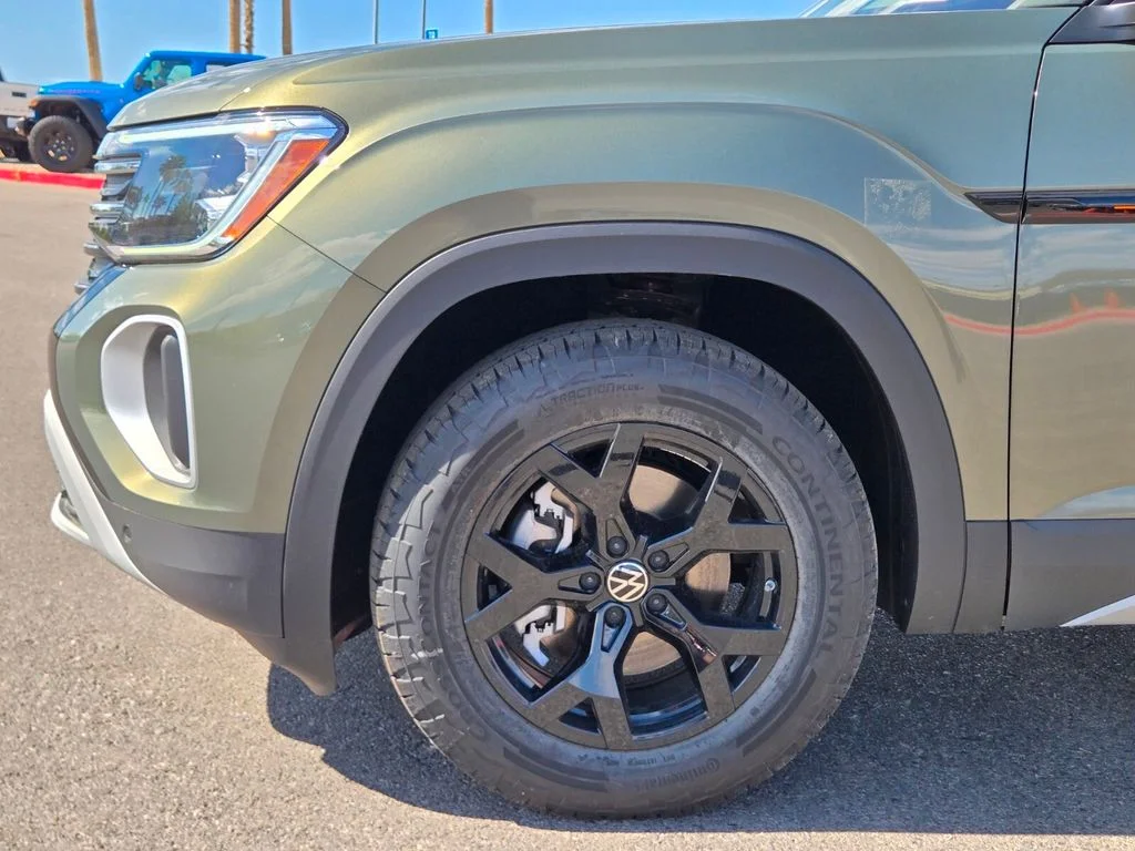 New 2026 Green Volkswagen 2.0T Peak Edition image 5