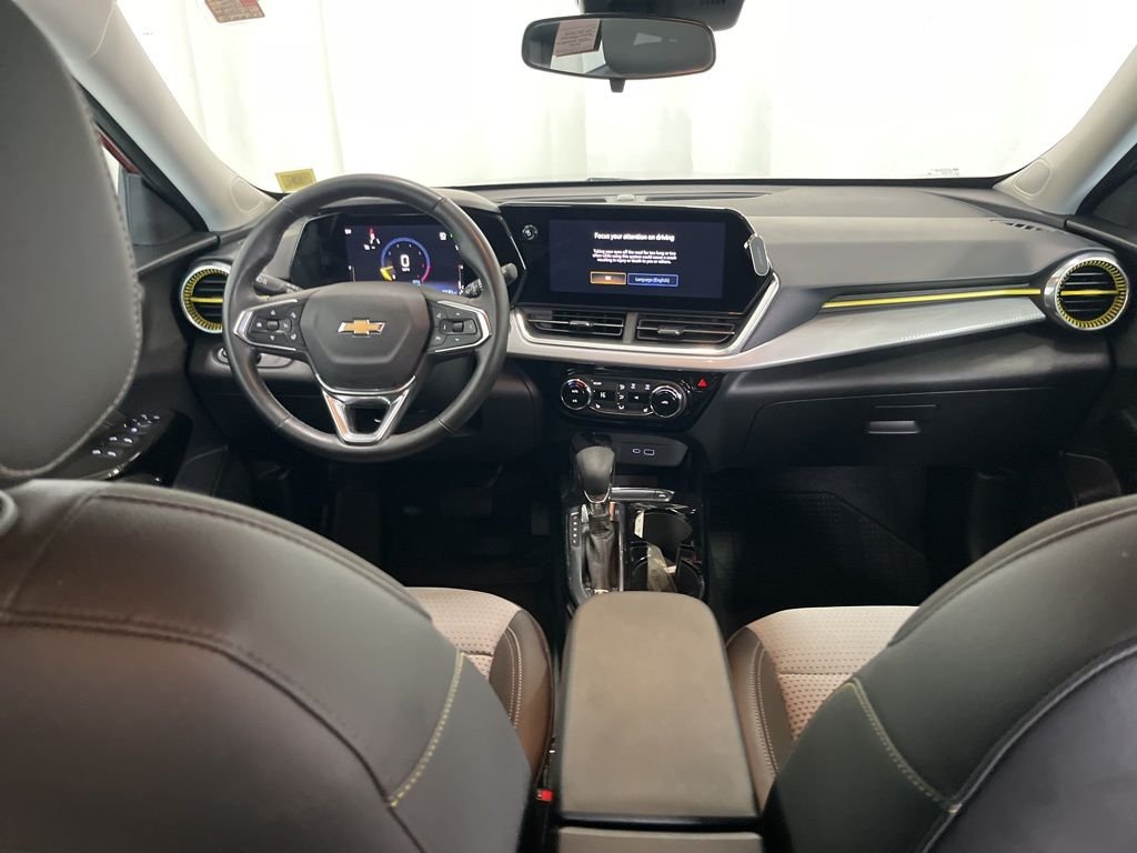 2024 Chevrolet Trax LT - Photo 9