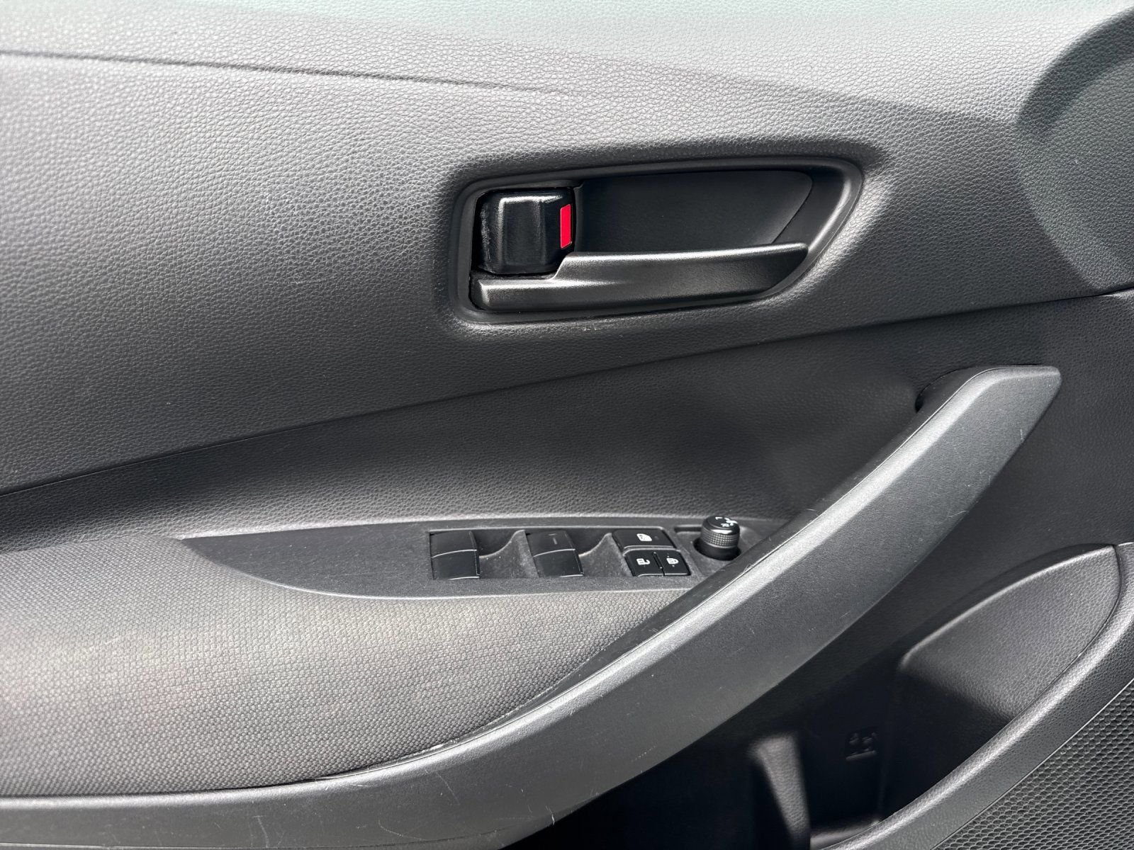 Used 2023 Silver Toyota LE image 10