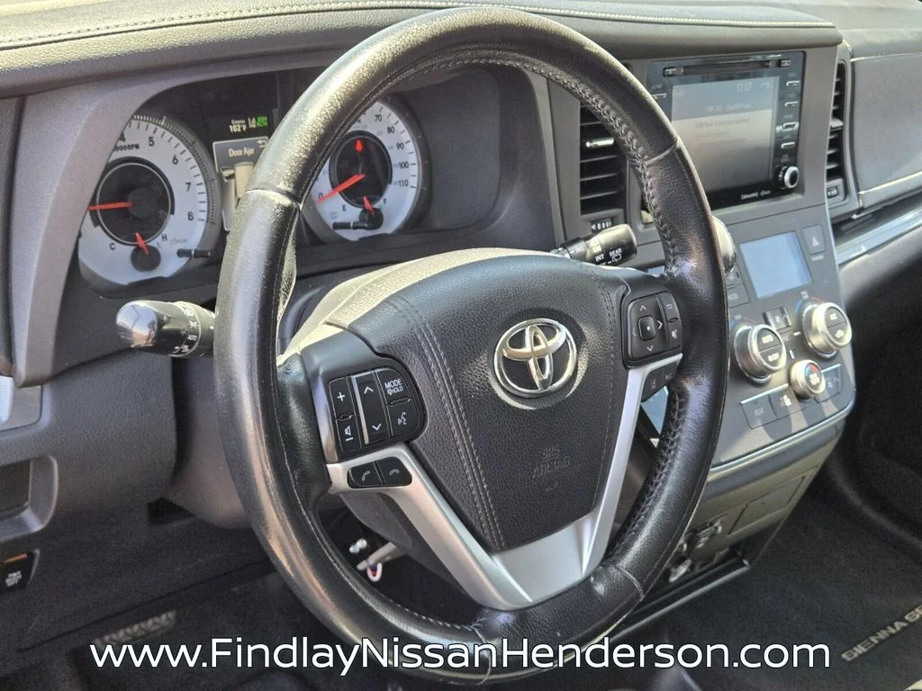 Used 2018 Red Toyota SE Premium image 23