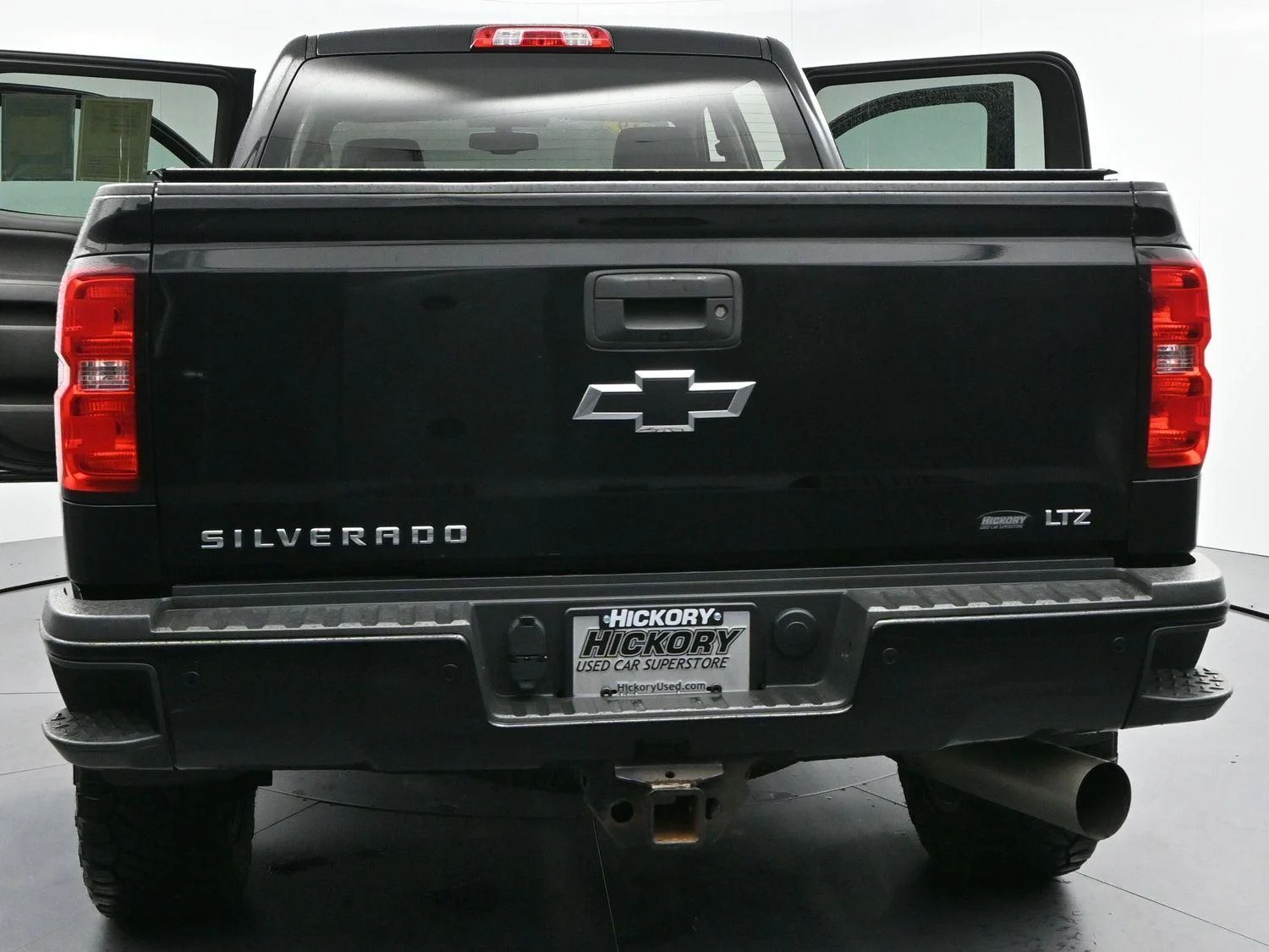 Used 2019 Black Chevrolet LTZ image 43