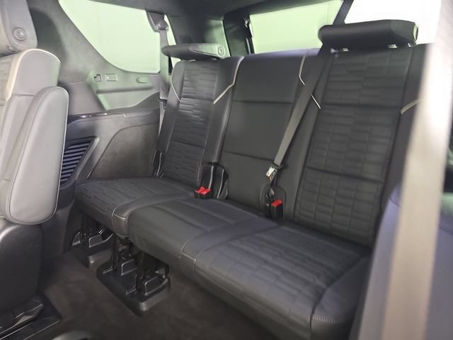 Used 2025 Crystal White Tricoat Cadillac Sport Platinum image 29