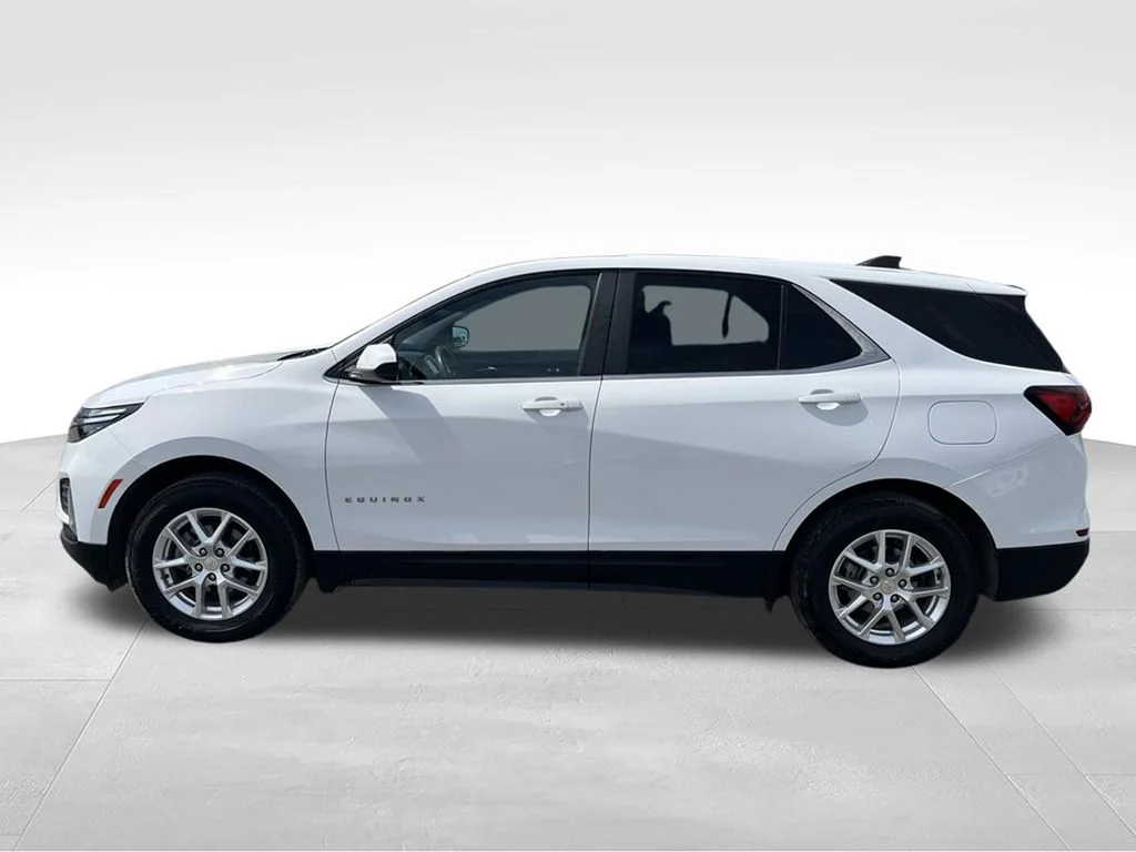 Used 2022 White Chevrolet LT image 8
