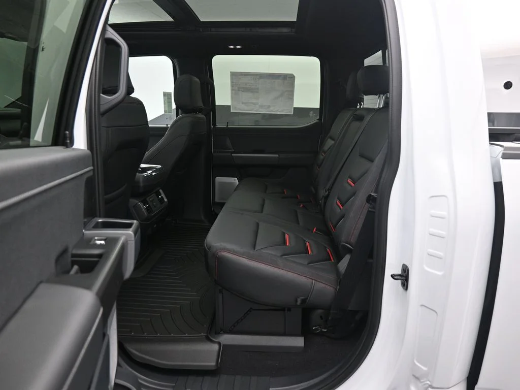 New 2025 Oxford White Ford Lariat image 21