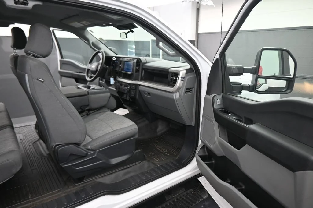 Used 2023 White Ford XL image 40