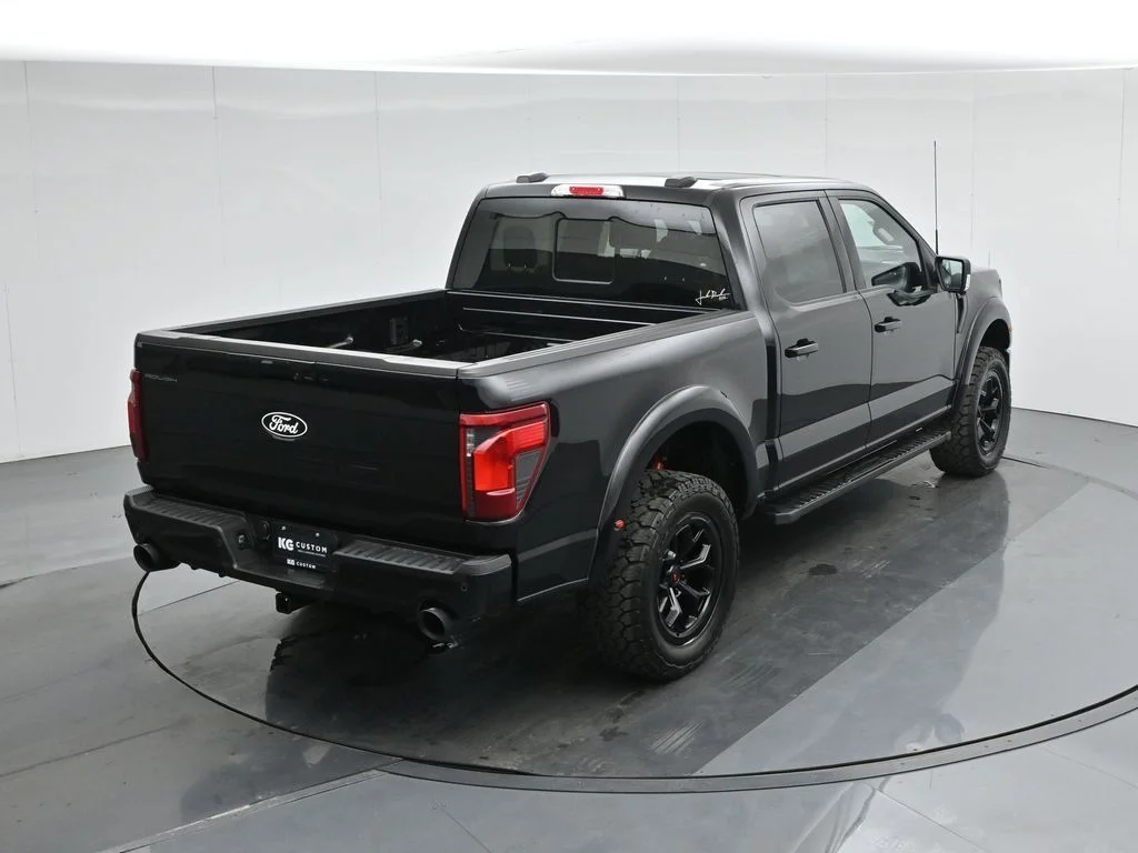 New 2025 Black Ford XLT image 38