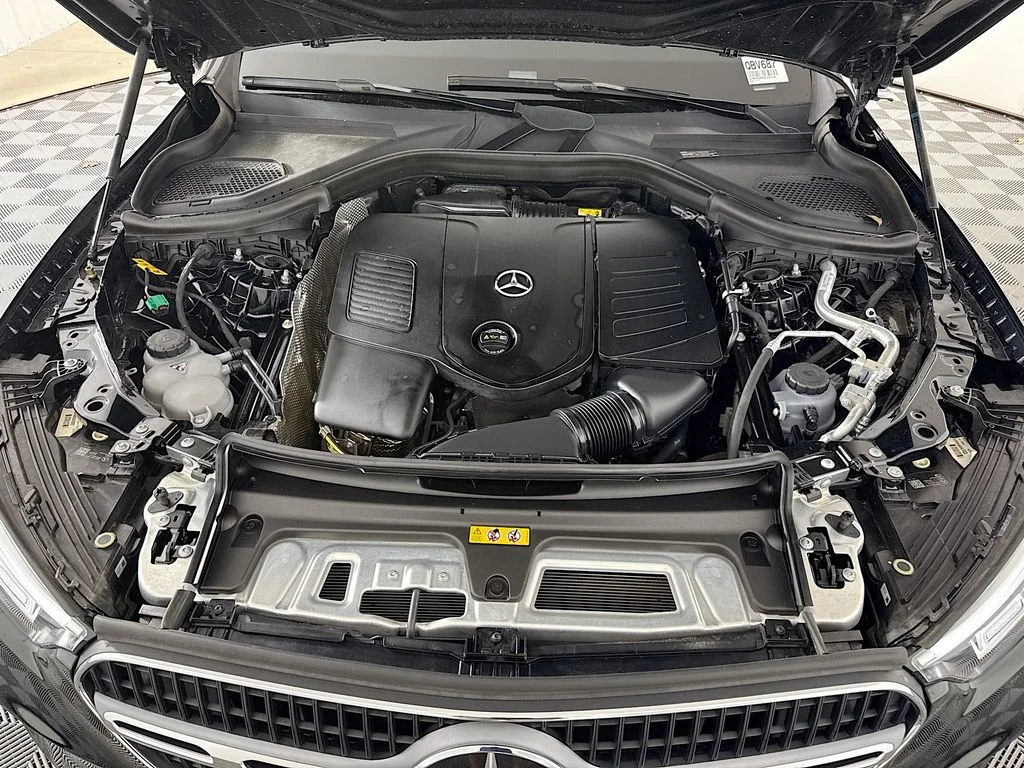 Used 2025 Black Mercedes-Benz GLC 350e image 29