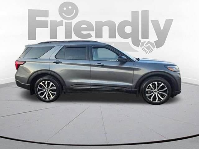 Used 2025 Gray Ford ST-Line image 4