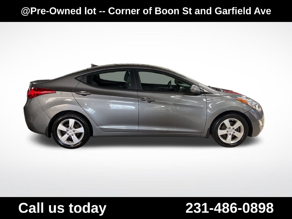 Used 2013 Gray Hyundai GLS image 6