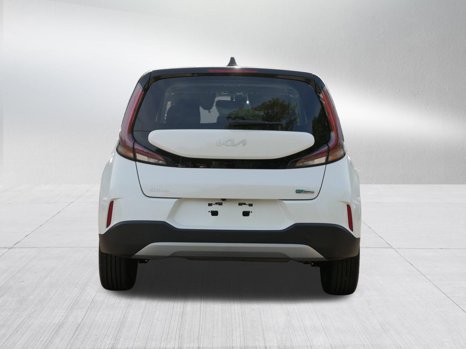 Used 2025 Snow White Pearl Kia EX image 6