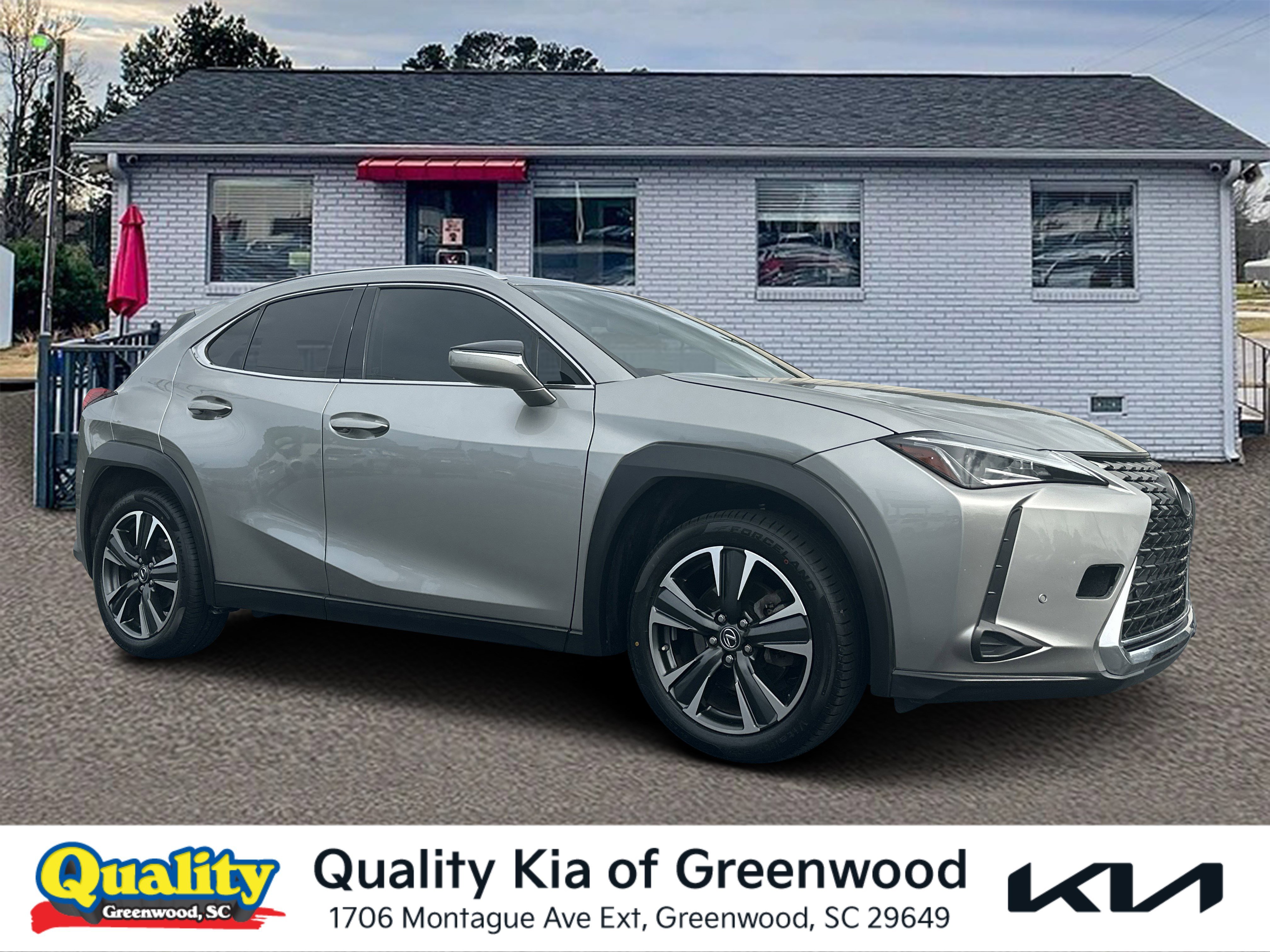 2022 Lexus UX 200 200 FWD's photo