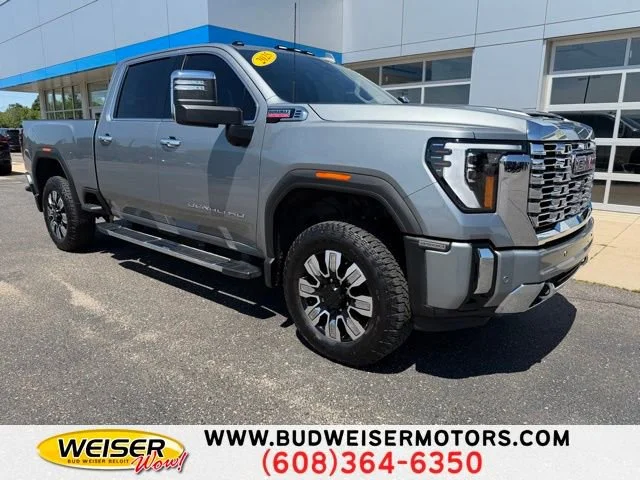 2025 GMC Sierra Denali 4WD Crew Cab Standard Box's photo