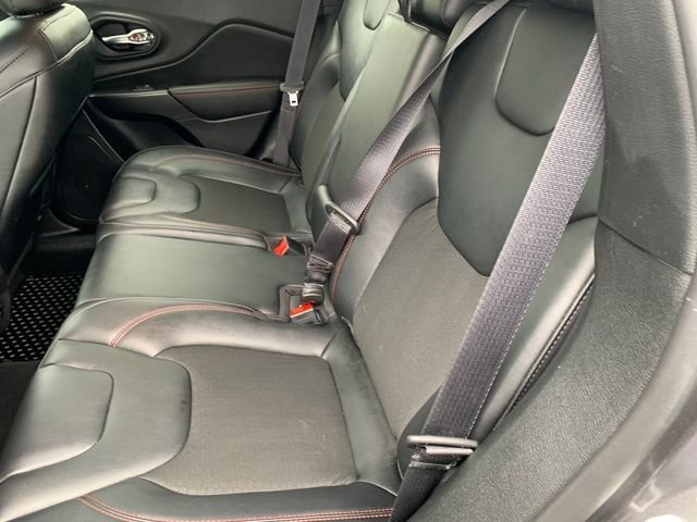 Used 2022 Gray Jeep Trailhawk image 16