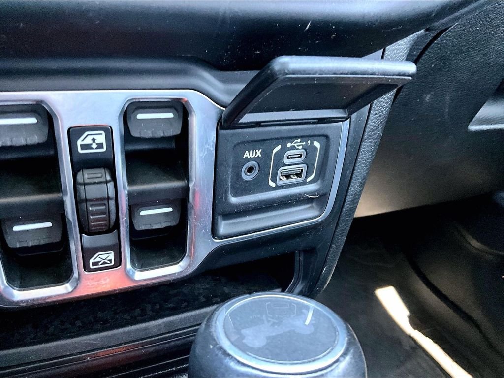 Used 2023 Green Jeep Sahara 4xe image 27