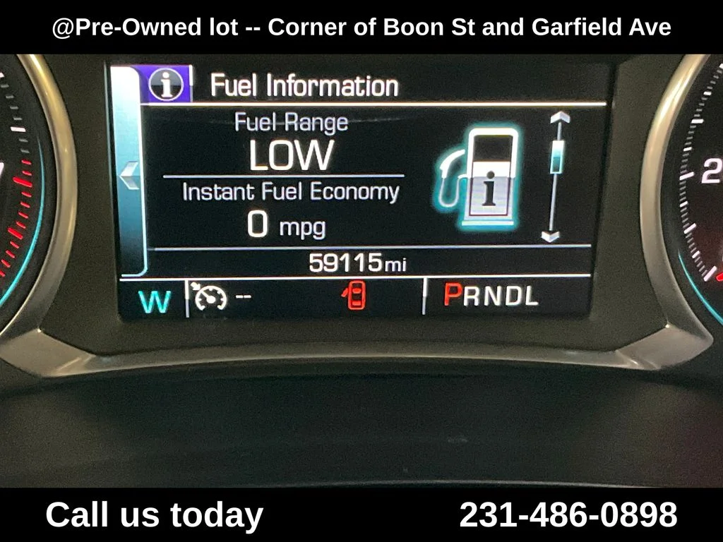 Used 2019 White Chevrolet 3LT image 22