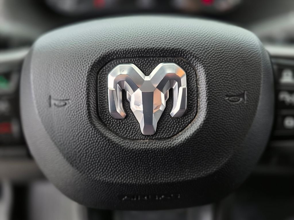 Used 2025 White Ram Base image 19