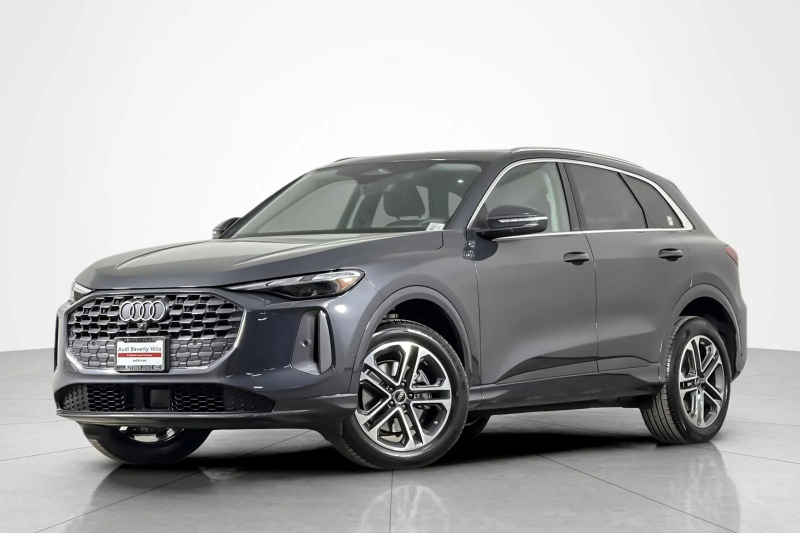 2025 Audi Q5 40 Premium's photo