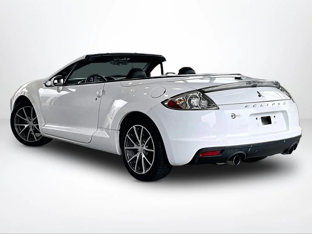 Used 2012 White Mitsubishi GS Sport image 14