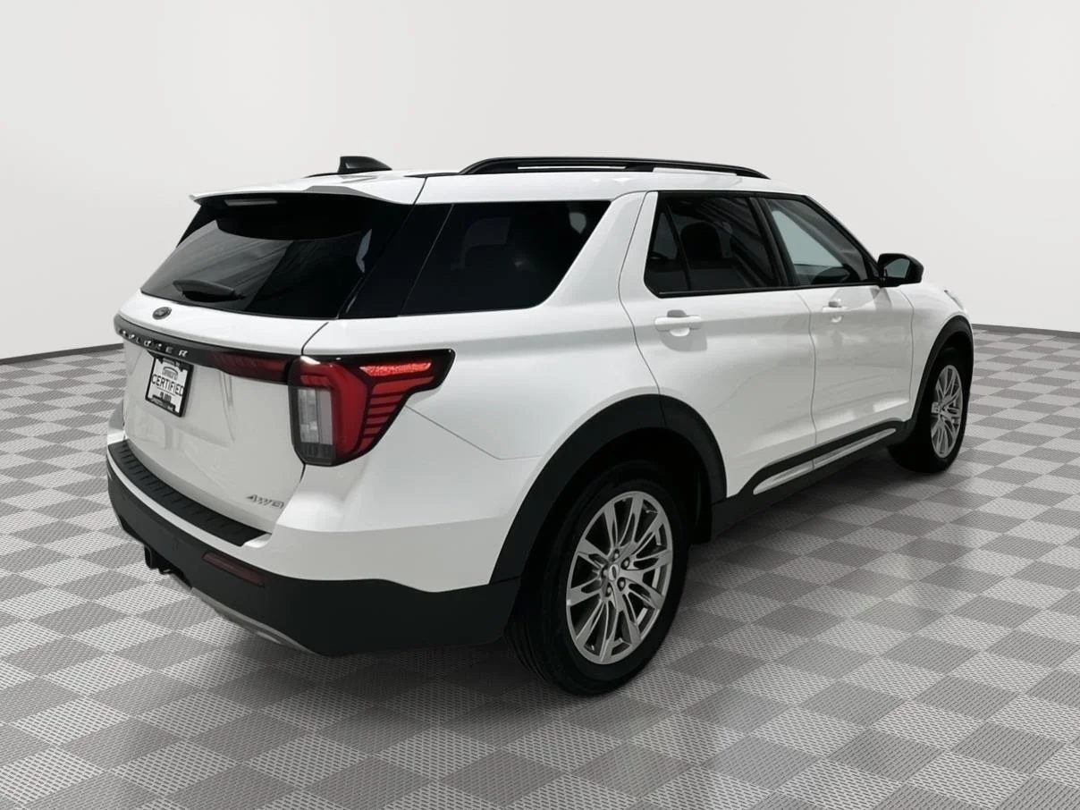 Used 2025 White Ford Active image 5