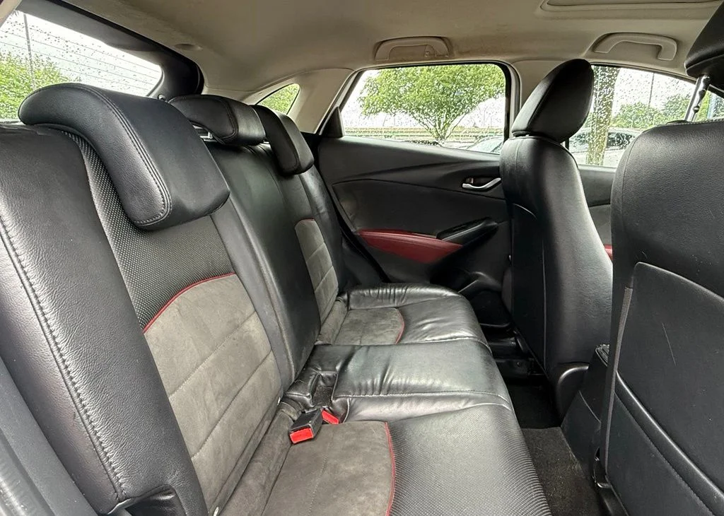 Used 2017 White Mazda Grand Touring image 29