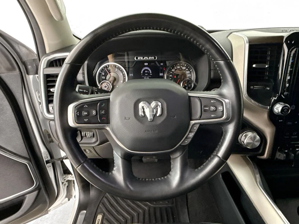 Used 2022 White Ram Laramie image 11