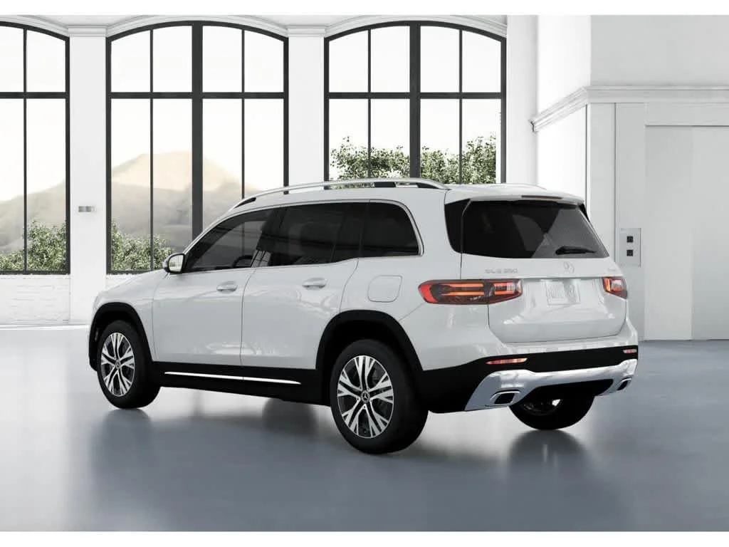 New 2026 Polar White Mercedes-Benz GLB 250 image 28