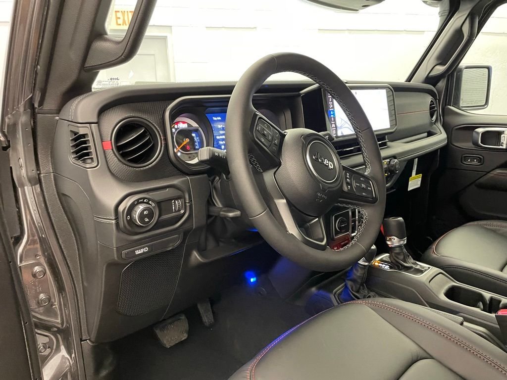 New 2026 Granite Crystal Metallic Clear-Coat Exterior Paint Jeep Rubicon X AEV JT370 image 21
