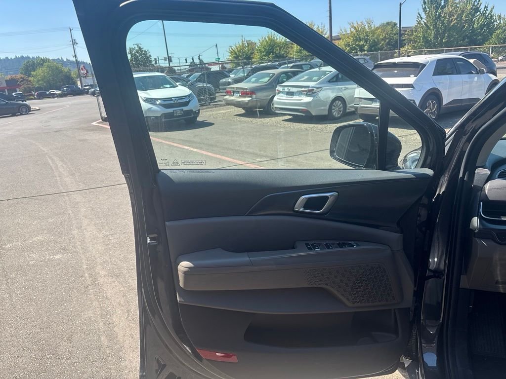 Used 2026 Panthera Metal Kia LXS image 21