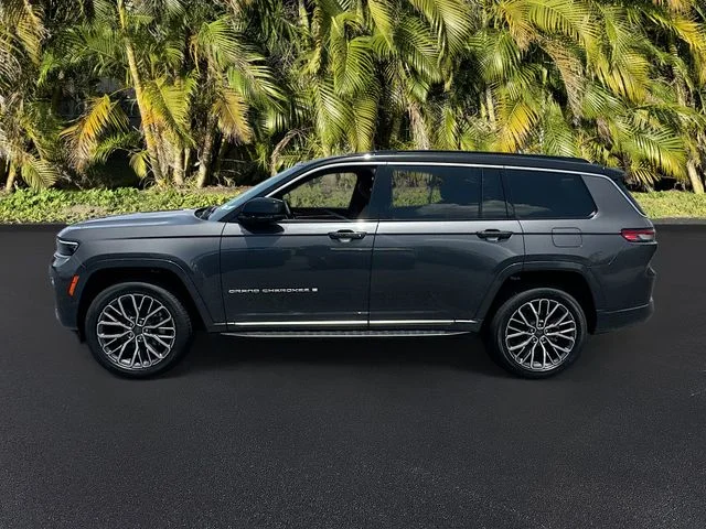New 2026 Baltic Gray Metallic Clear-Coat Exterior Paint Jeep Summit image 8