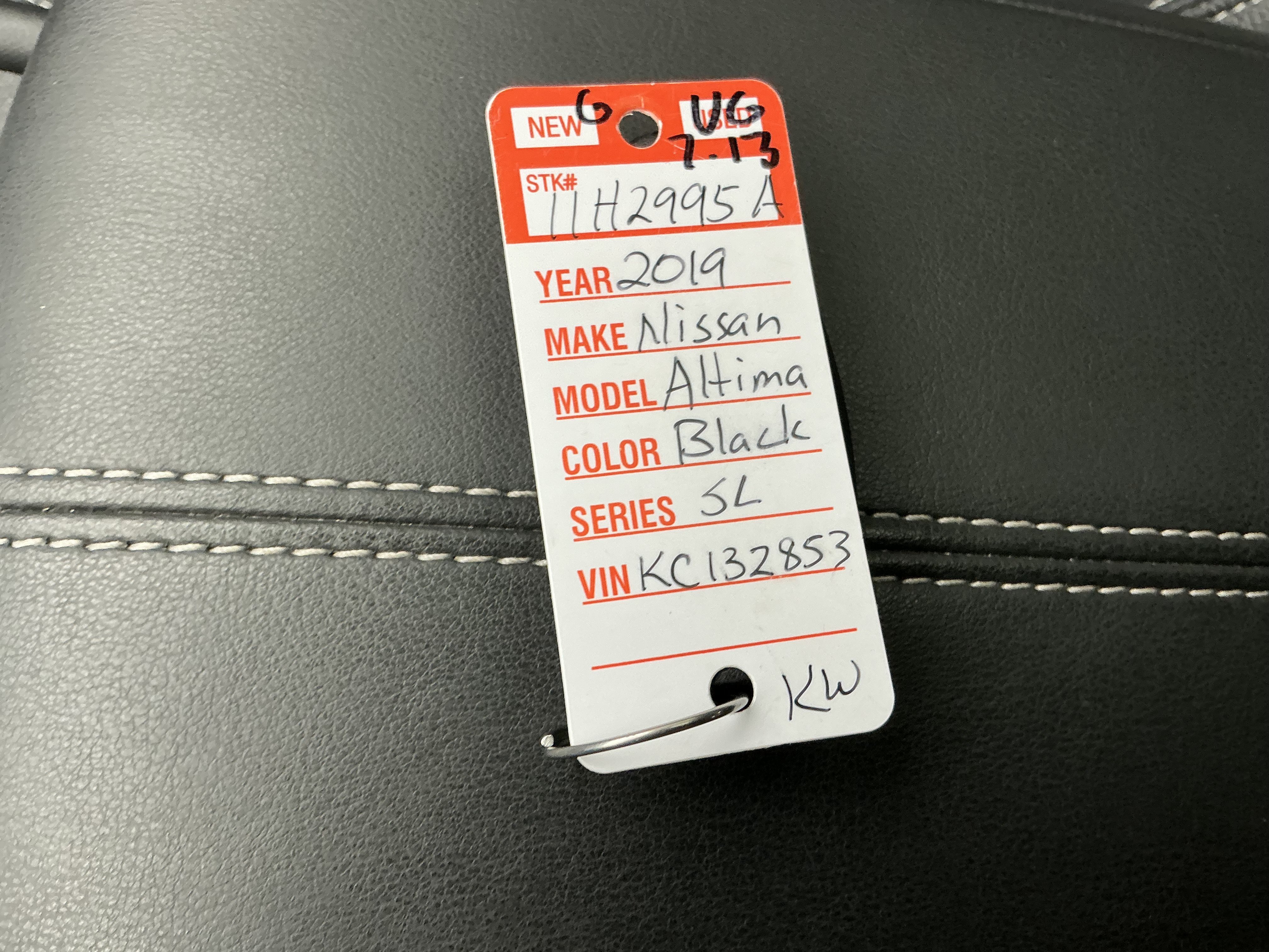 Used 2019 Super Black Nissan 2.5 SL image 8