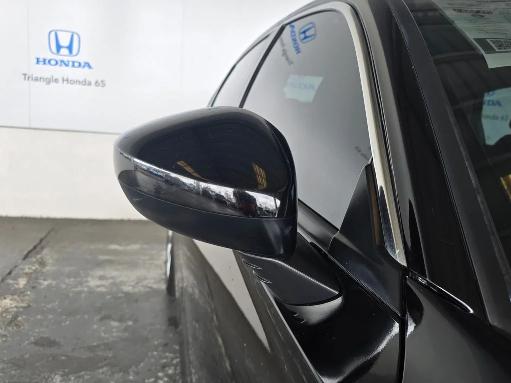 Used 2024  Honda LX image 25
