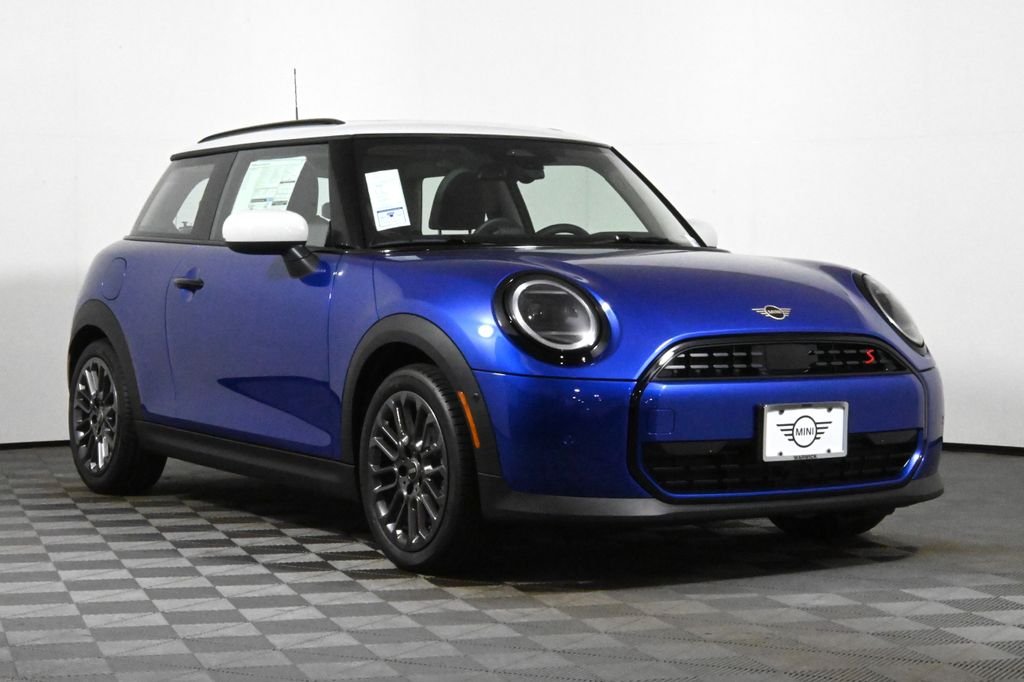 Certified Used 2025 Blue MINI  image 9