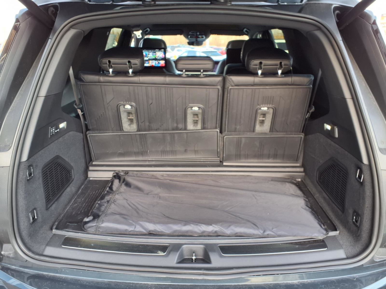 2026 Cadillac Escalade IQL Sport - Photo 13